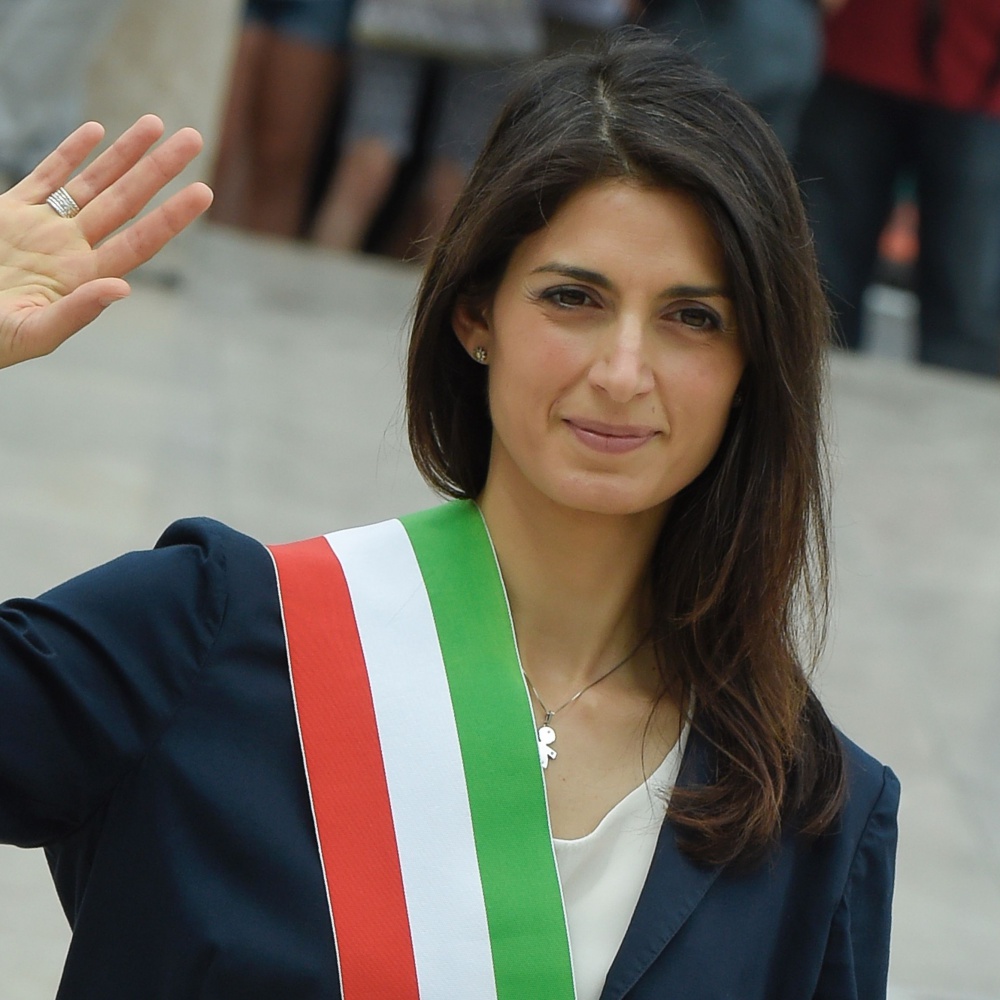 Roma, sindaco Virginia Raggi assolta dall'accusa di falso