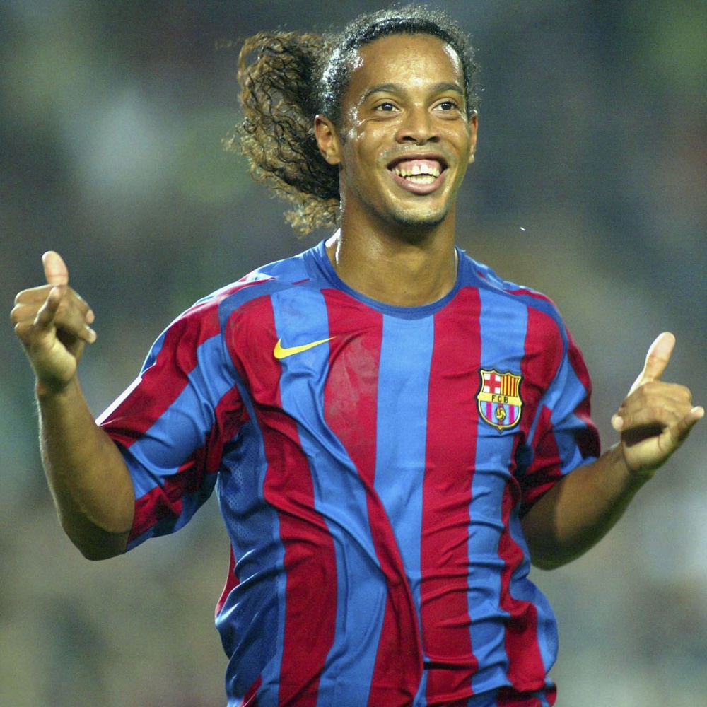 Ronaldinho, matrimonio ad agosto con due donne