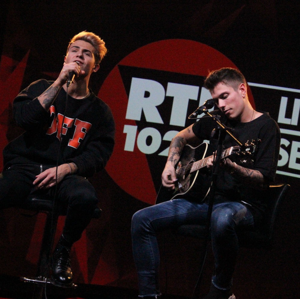 RTL 102.5 LIVE