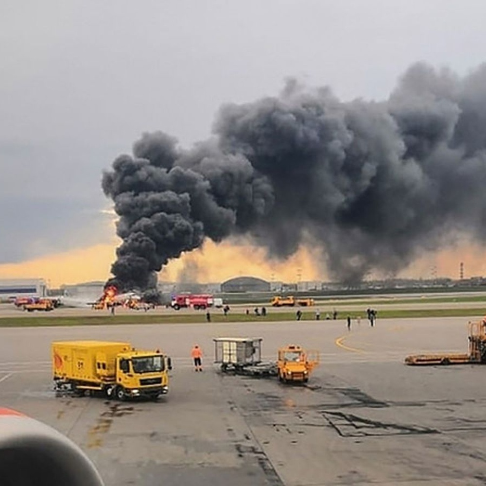 Russia, disastro Superjet, investigatori seguono tre piste