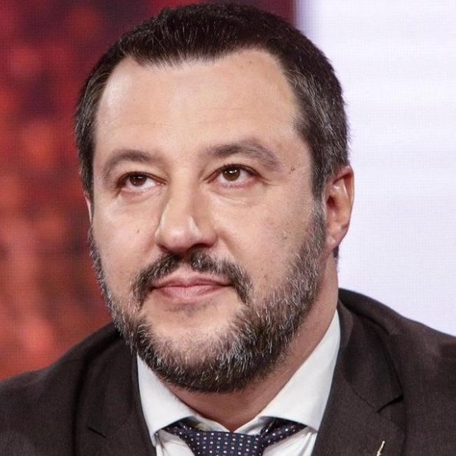 Salvini a RTL 102.5, il governo non rischia, chiuderò Cara di Mineo