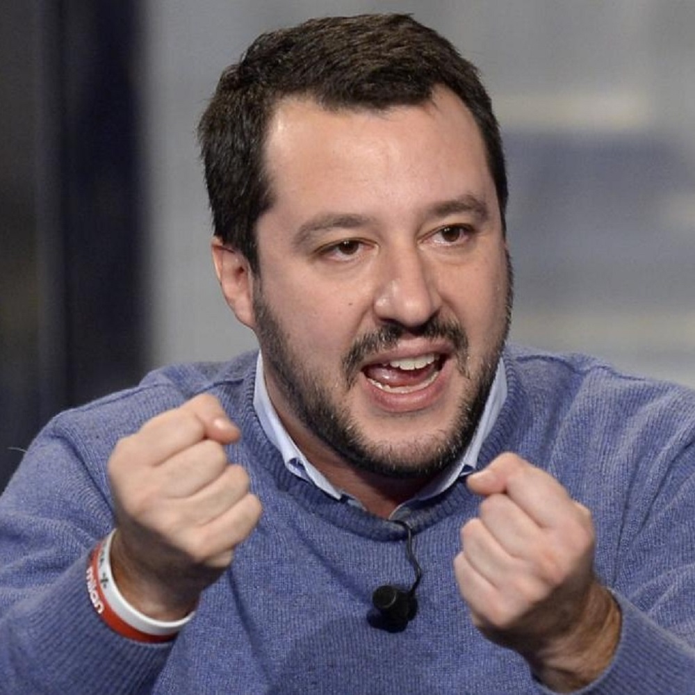 Salvini, invasione di campo da giudici di sinistra