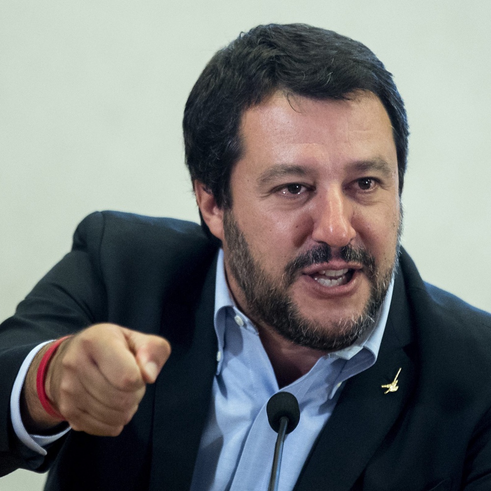 Salvini, naufragio migranti, i porti restano chiusi