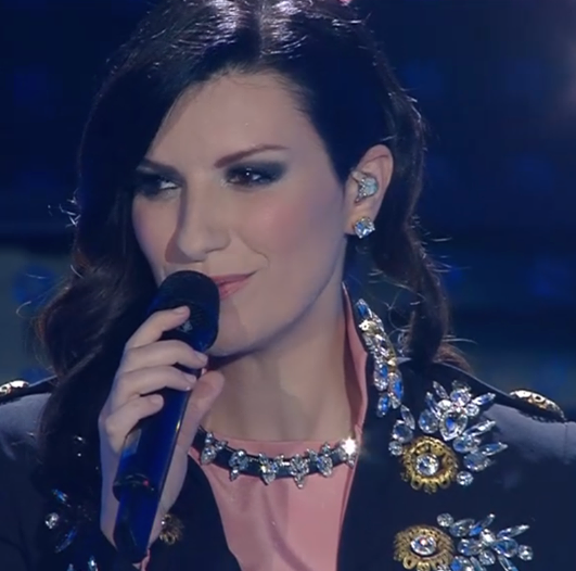 Sanremo 2016: tutti pazzi per Laura Pausini