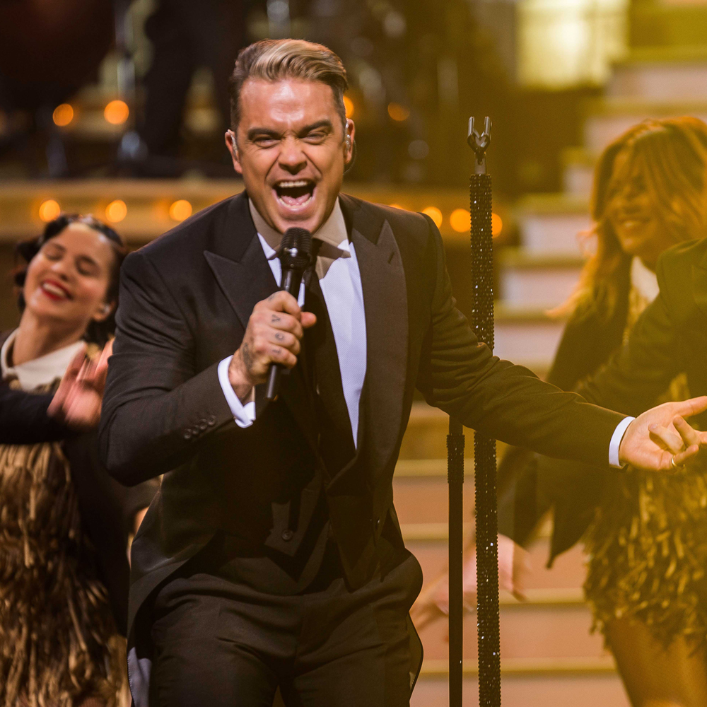 Sanremo 2017: ospiti Robbie Williams, Clean Bandit e la coppia Bova-Munoz 