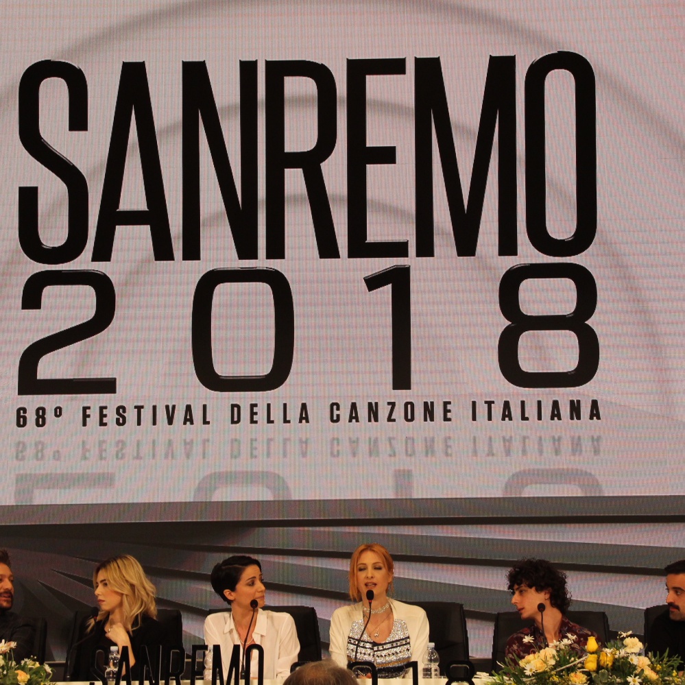 Sanremo 2018, stasera Gianni Morandi con Tommaso Paradiso