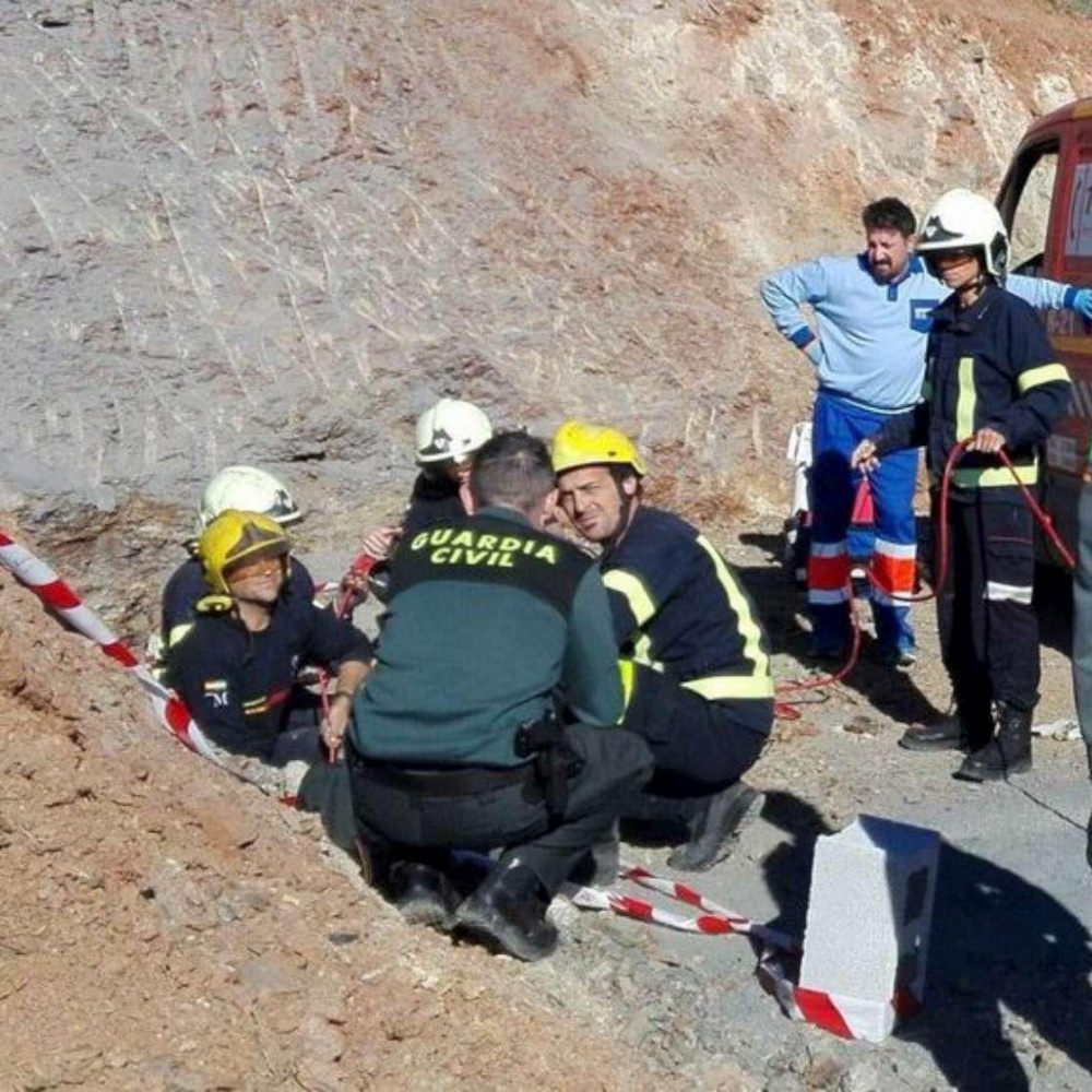 Spagna, fiato sospeso per bimbo di 2 anni caduto in un pozzo
