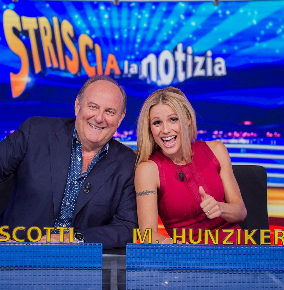 Striscia la Notizia, al timone Gerry Scotti-Michelle Hunziker