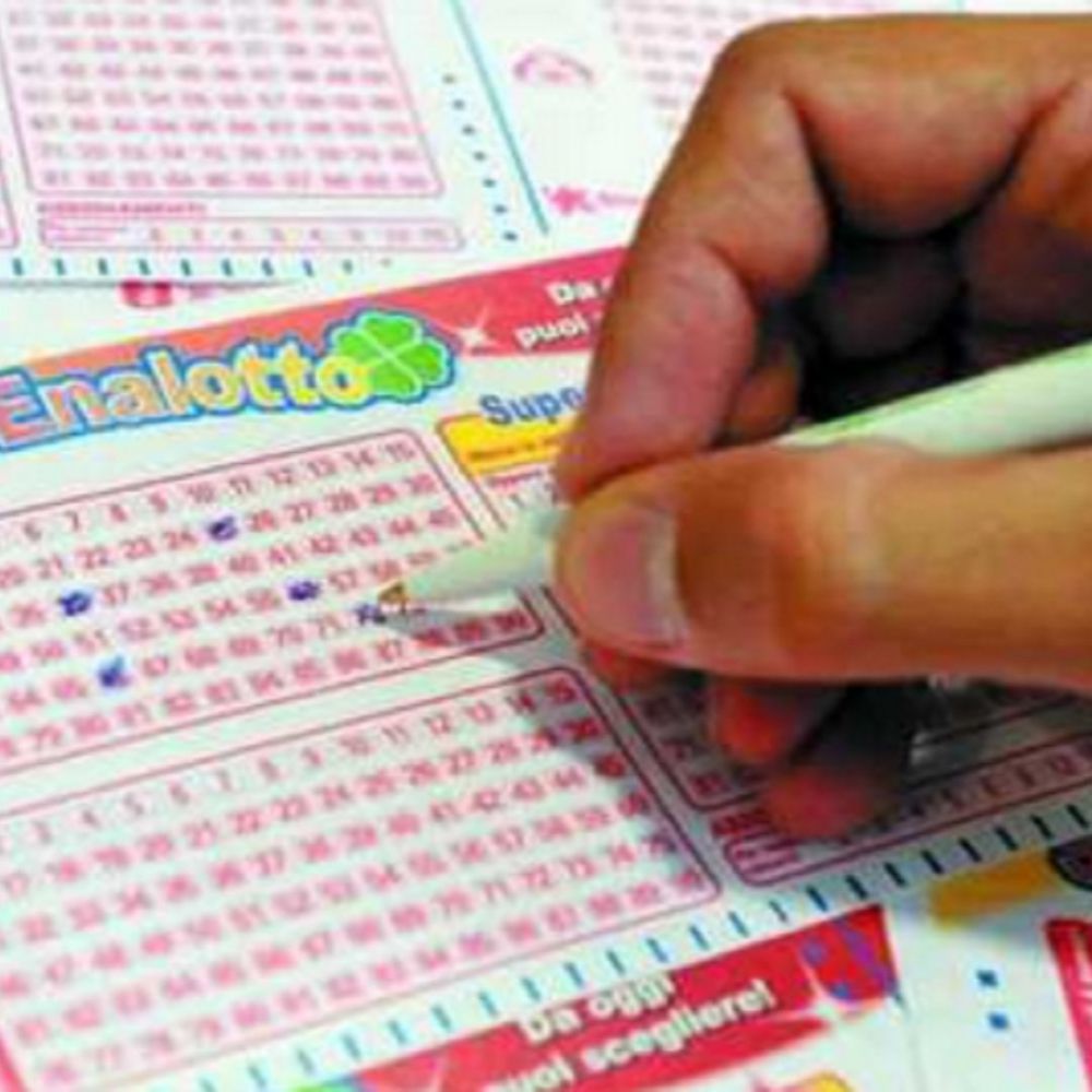 Superenalotto, Jackpot da record, 119 milioni di euro