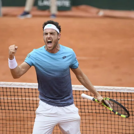 Tennis, il gran giorno di Marco Cecchinato al Roland Garros