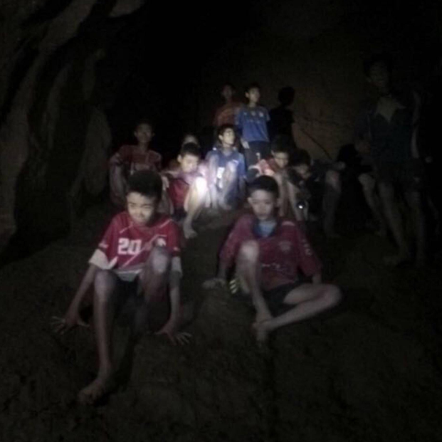 Thailandia, riprendono operazioni di recupero nella grotta