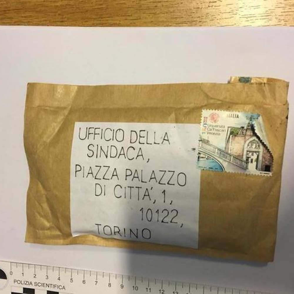 Torino, busta esplosiva indirizzata al sindaco Appendino