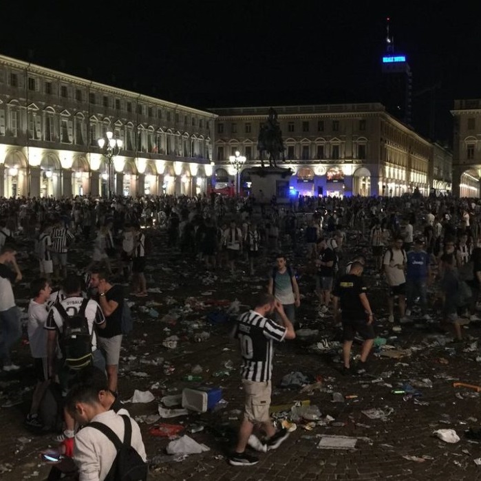 Torino, si cerca chi ha dato il falso allarme per piazza San Carlo