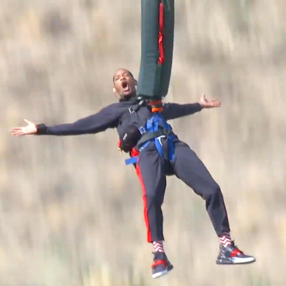 Will Smith, per i suoi 50 anni un tuffo nel Grand Canyon