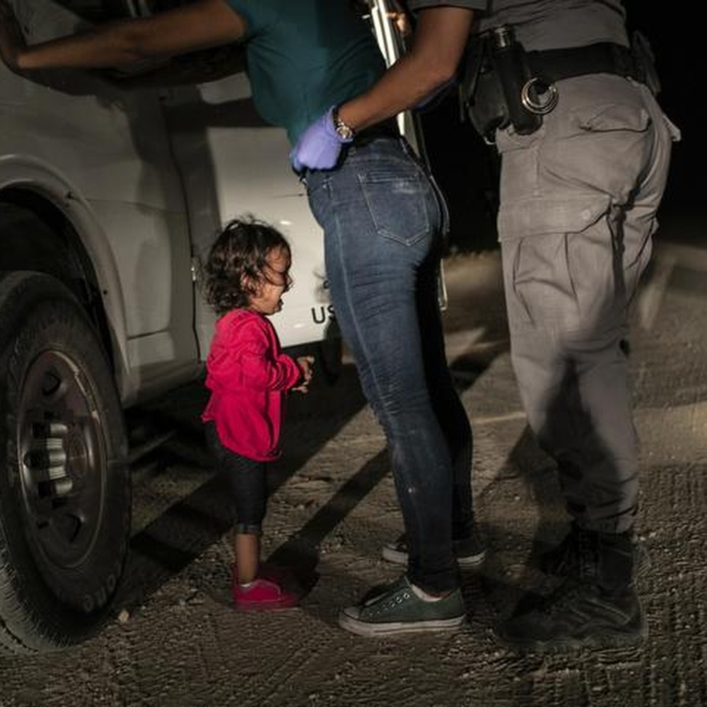 World Press Photo, vince la bimba in lacrime al confine