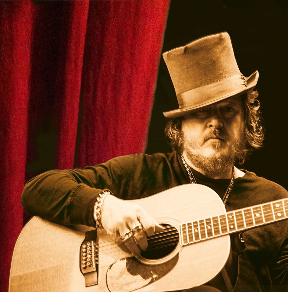 Zucchero a sorpresa presenta l'inedito "Voci"