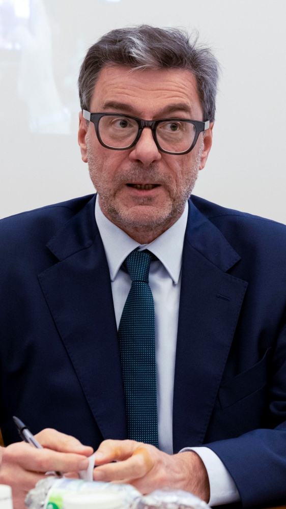 “Massacrati da chi può farlo ma siamo nel giusto”, così Giorgetti sulla manovra