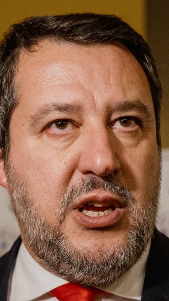 Codice della strada, il ministro Salvini: “Arrivano maggiore sicurezza e prevenzione, frutto di un lungo confronto”