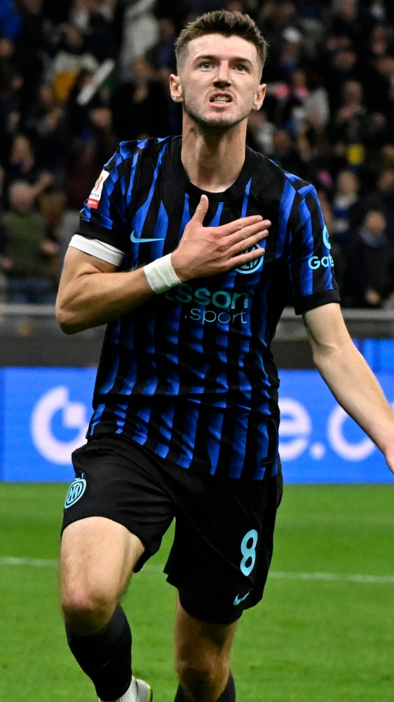 Coppa Italia, è l'Inter la prima finalista, battuto il Como in rimonta