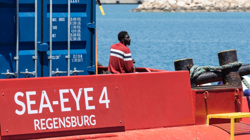 L’Italia assegna il porto di Livorno alla Sea Eye 4. Il codice Ong del governo fuori entro fine anno