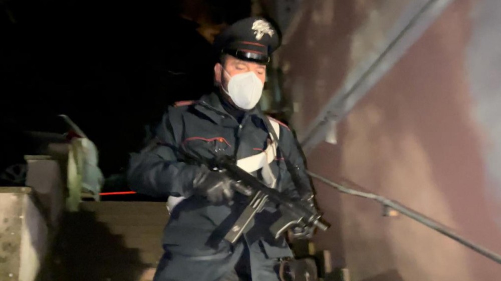 'Ndrangheta, 45 arresti in due operazioni distinte, accuse per associazione mafiosa, estorsione e truffa ai danni dell'Inps