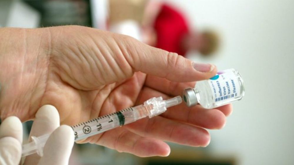 Vaccini influenza, Federfarma: "Manca oltre 1 milione dosi"