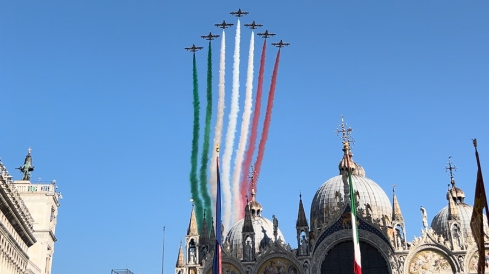 4 novembre: Mattarella, il mio pensiero ai militari impegnati all'estero, In particolare in Medio Oriente