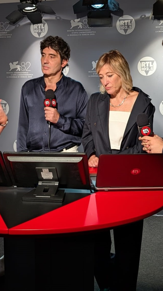 82. Mostra del Cinema di Venezia: Pietro Marcello e Valeria Bruni Tedeschi presentano “Duse” a RTL 102.5