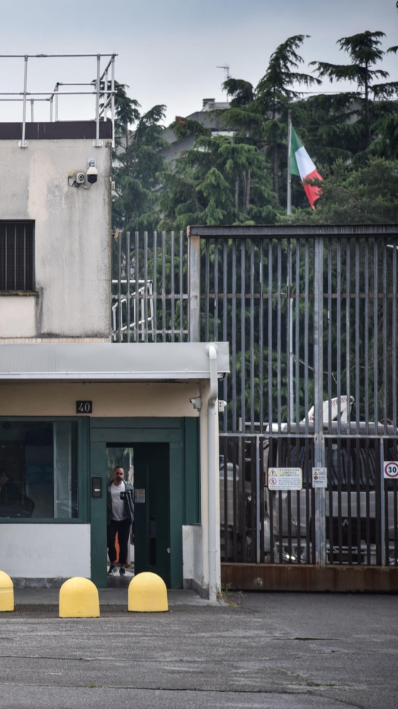 È ancora in fuga Taulant Toma, il 41enne albanese che è evaso domenica dal carcere milanese di Opera.