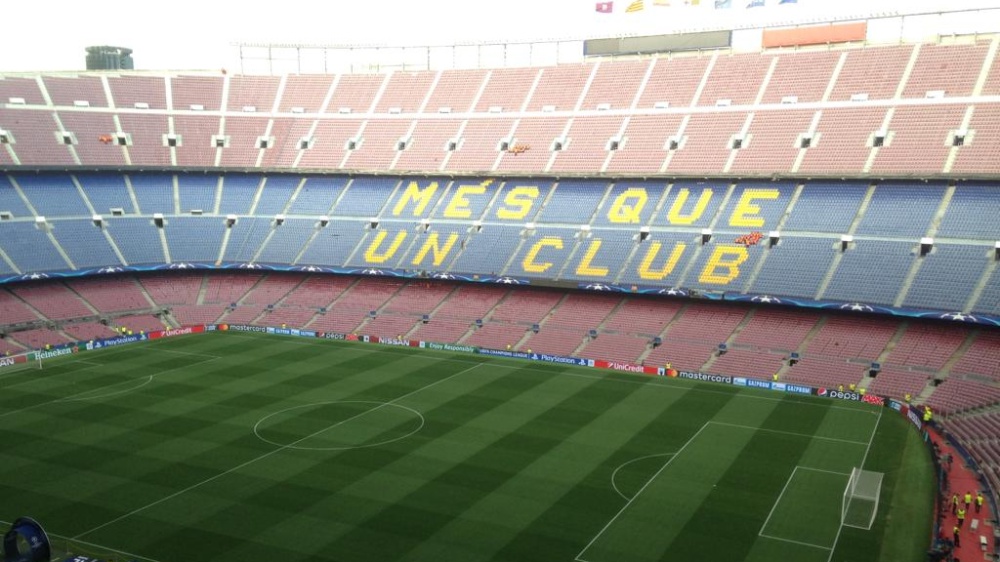 A Barcellona demoliscono il Camp Nou per costruire un nuovo stadio; addio a un tempio laico