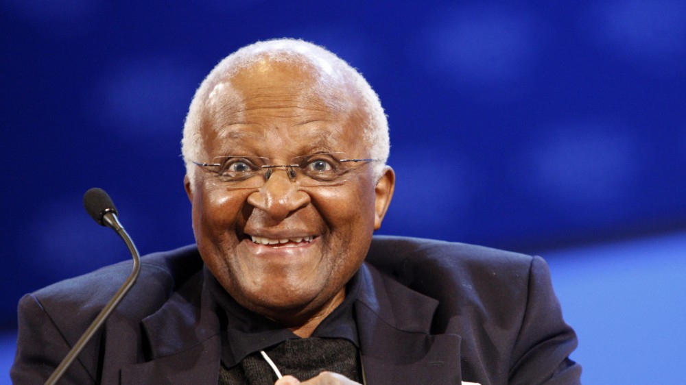 È morto Desmond Tutu, premio Nobel e simbolo della resistenza contro l'apartheid sudafricano