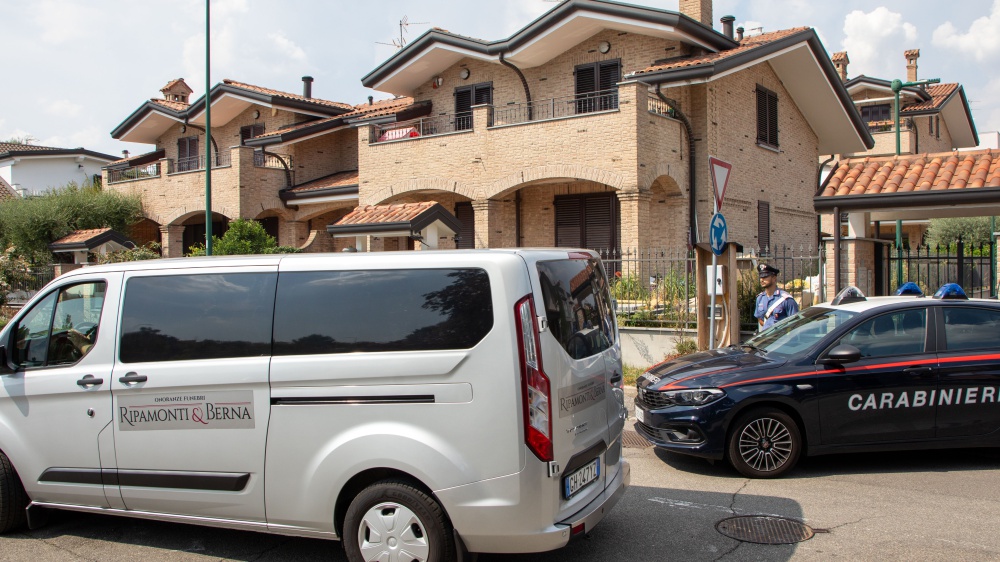 A Paderno Dugnano, nel Milanese, 17enne confessa di avere sterminato la famiglia