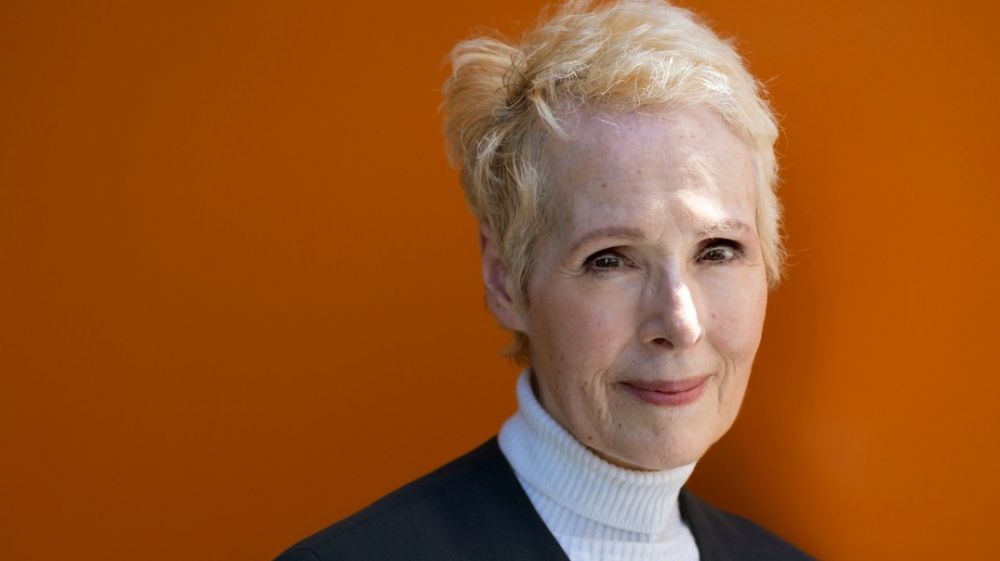 Accusò Trump di stupro, Jean Carroll ora chiede prova del Dna