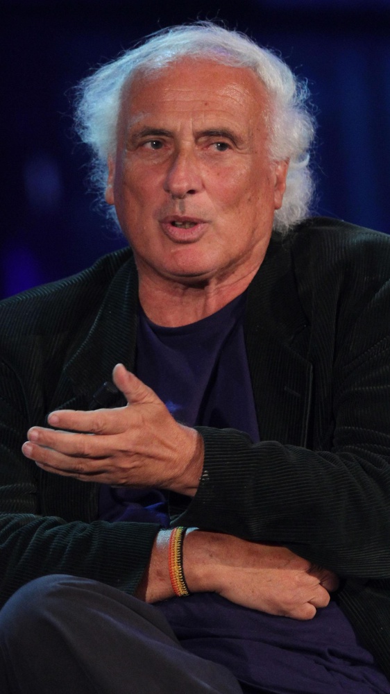 Addio a Stefano Benni: ironico, graffiante e satirico, scrittore di Bar Sport (e tanto tanto altro)