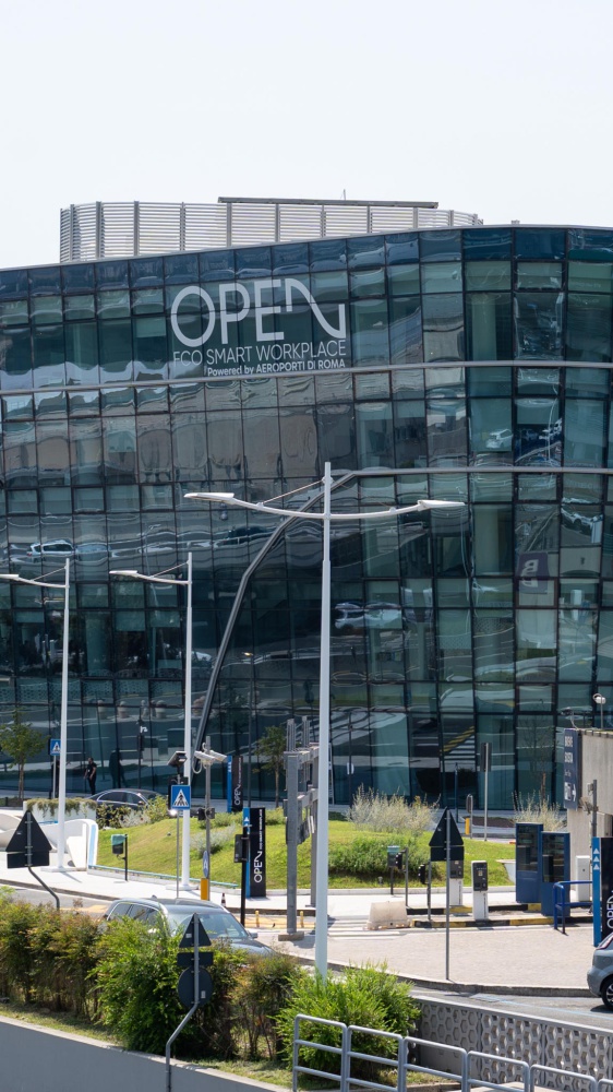 Aeroporti di Roma inaugura “Open”, nuovo centro direzionale nel cuore dello scalo di Fiumicino