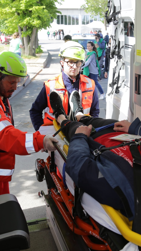 Aggressione a colpi di martello  a due sanitari a Vallo della Lucania, non ancora chiariti i fatti