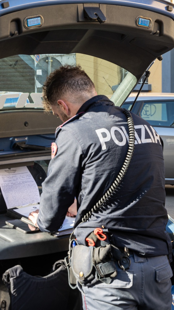 Agguato a Scampia: ucciso un uomo mentre era dal barbiere