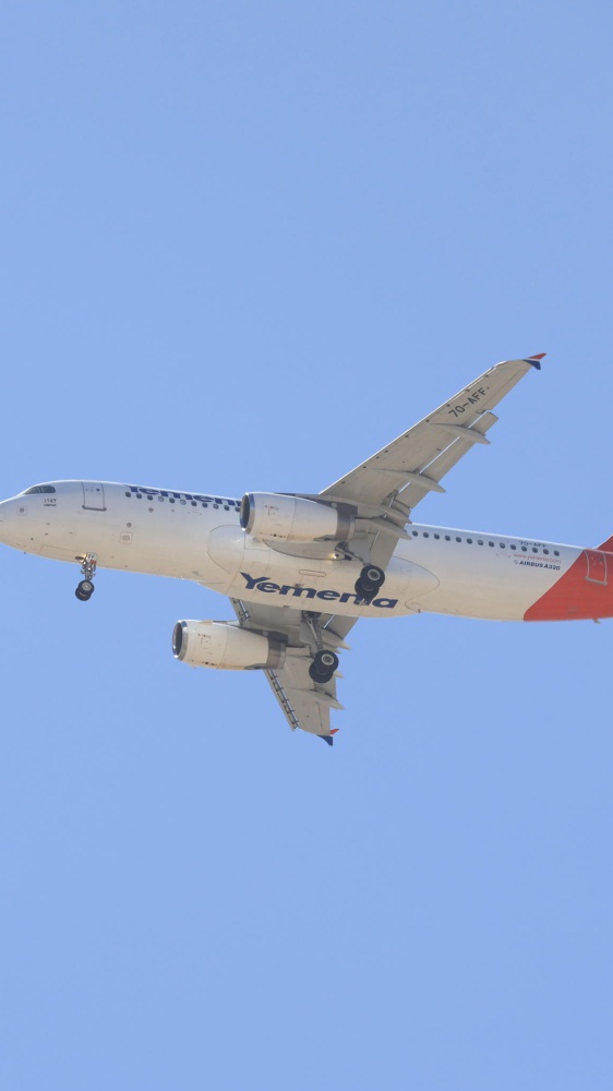 Airbus richiama seimila A320 per bug ai comandi di volo: stop ai voli, disagi globali e interventi urgenti