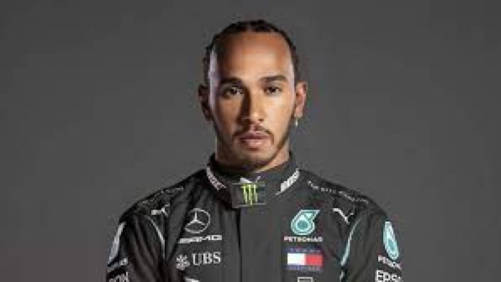 Al via, in Bahrain, il Mondiale della Formula 1, Lewis Hamilton, con un ingaggio da favola, il Re Mida dei piloti