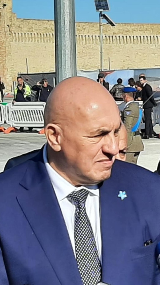 “La Verità”, Crosetto: “Almeno 6 o 7 anni perché l’Italia sia pronta alla difesa. Servono gli anticorpi”