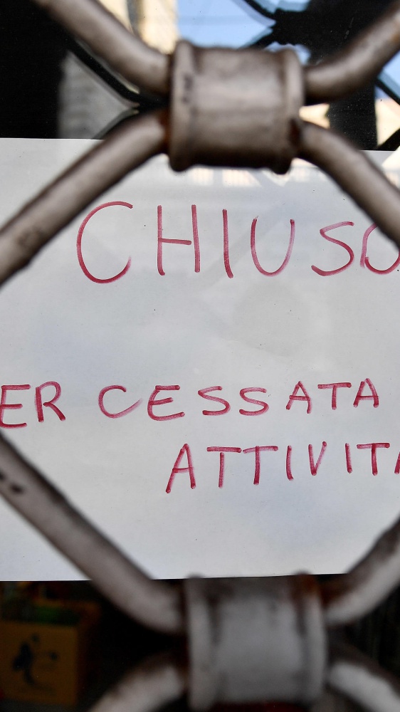 Allarme di Confcommercio: troppi negozi italiani chiudono, rischiamo di avere città fantasma