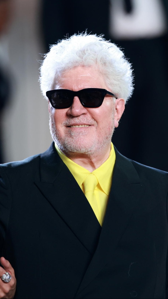 Amarga Navidad, trama e recensione del film di Pedro Almodóvar in concorso a Cannes