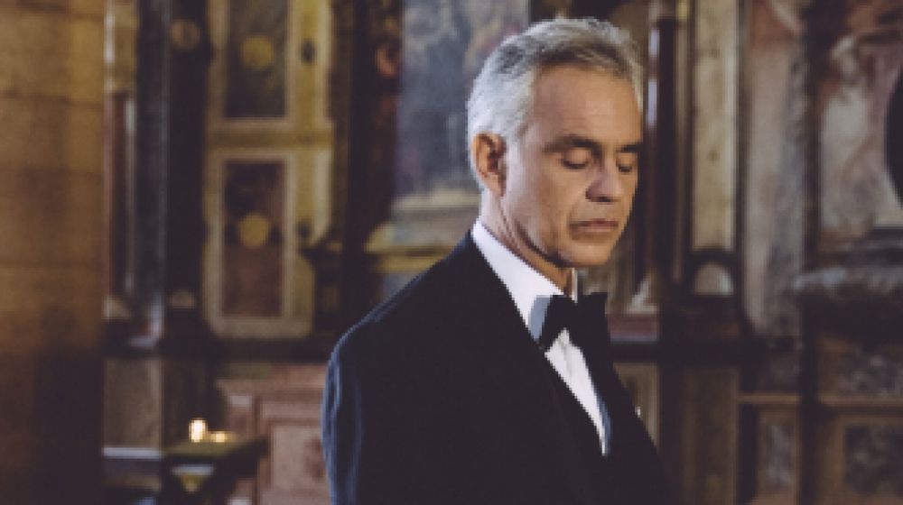 Andrea Bocelli e le parole sul coronavirus: "Non sono un negazionista, sono stato frainteso"