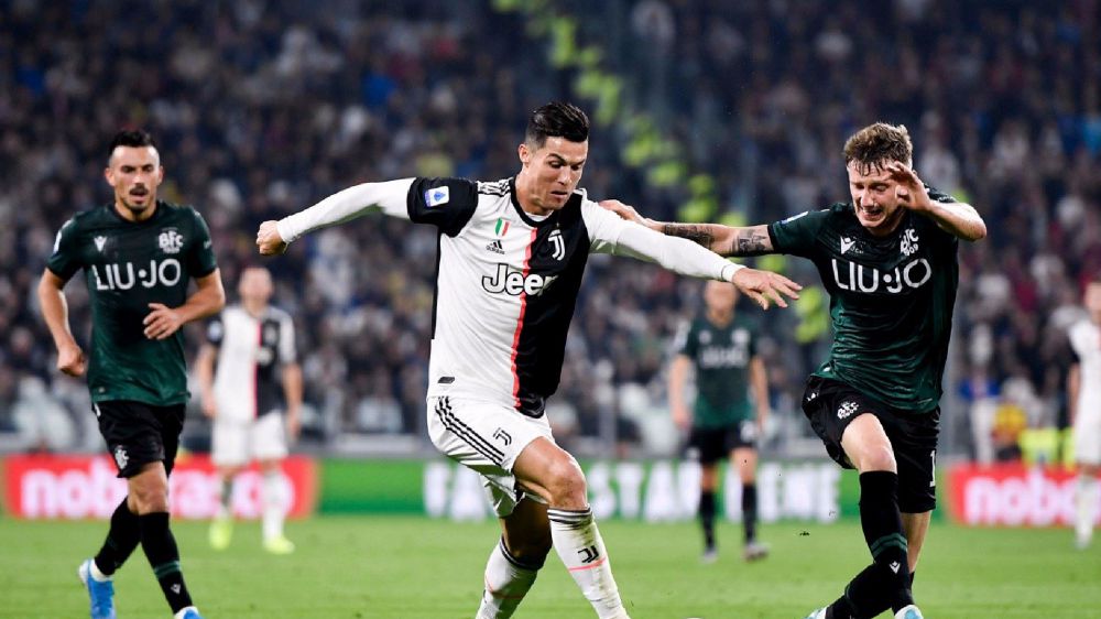 Anticipi di Serie A, la Juventus batte a fatica il Bologna, torna alla vittoria il Napoli