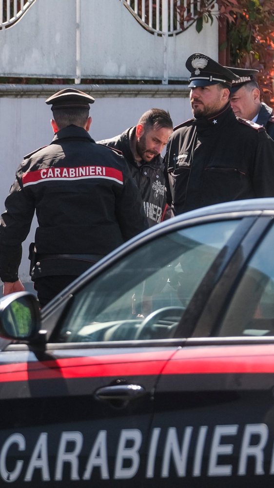Ardea, arrestato un diciottenne per l'omicidio del benzinaio ucciso sul posto di lavoro, il ragazzo ha confessato