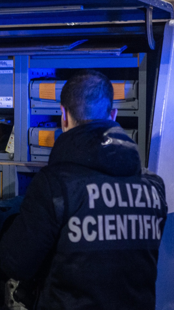 Arrestato in Spagna il figlio dell'ex banchiere ucraino precipitato nel vuoto a Milano in via Nerino