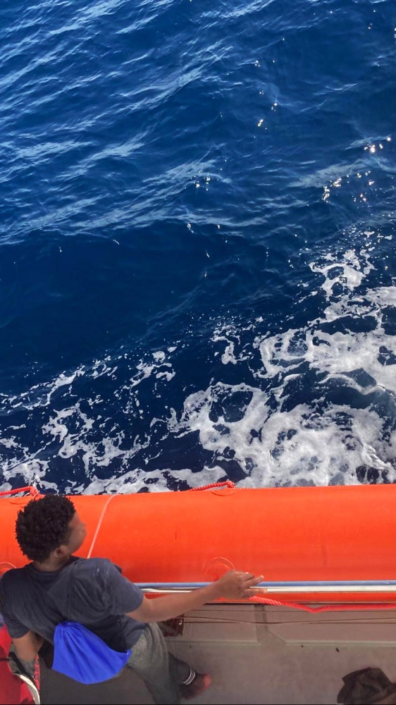 Arrivi senza sosta a Lampedusa, Von der Leyen: "La gestione dei migranti sia efficace e umana"