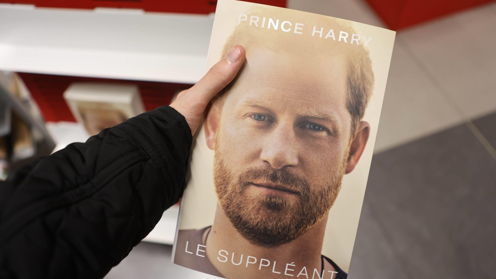 “Spare”, il libro di Harry a ruba nelle librerie britanniche, in due giorni vendute 1,4 milioni di copie