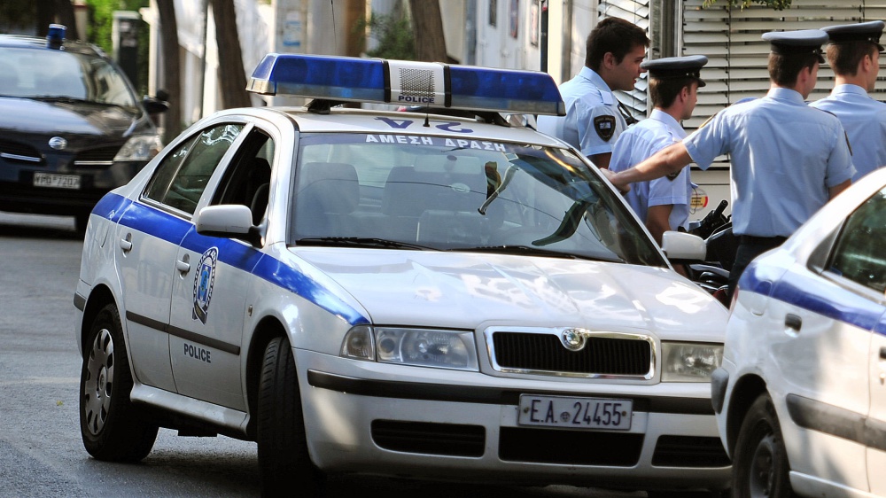 Atene: a fuoco l'auto diplomatica di Susanna Schlein, sorella dell'esponente del Pd Elly;  pista anarchica