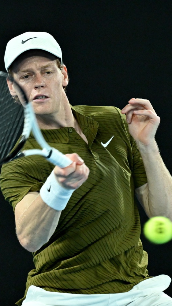 Australian Open: epico match di semifinale, alla fine la spunta Nole Djokovic, Sinner ko in cinque set